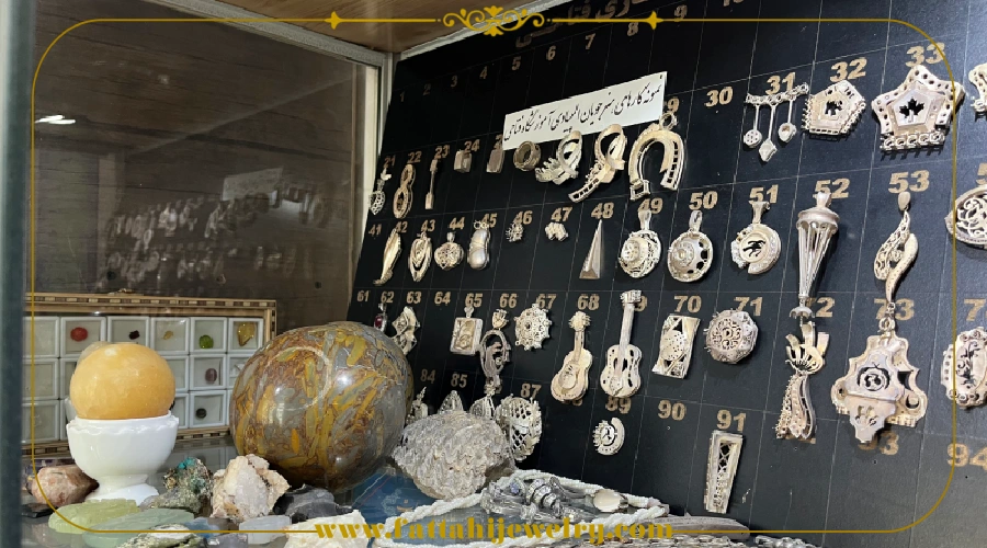 آموزش فروشندگی طلا و جواهر